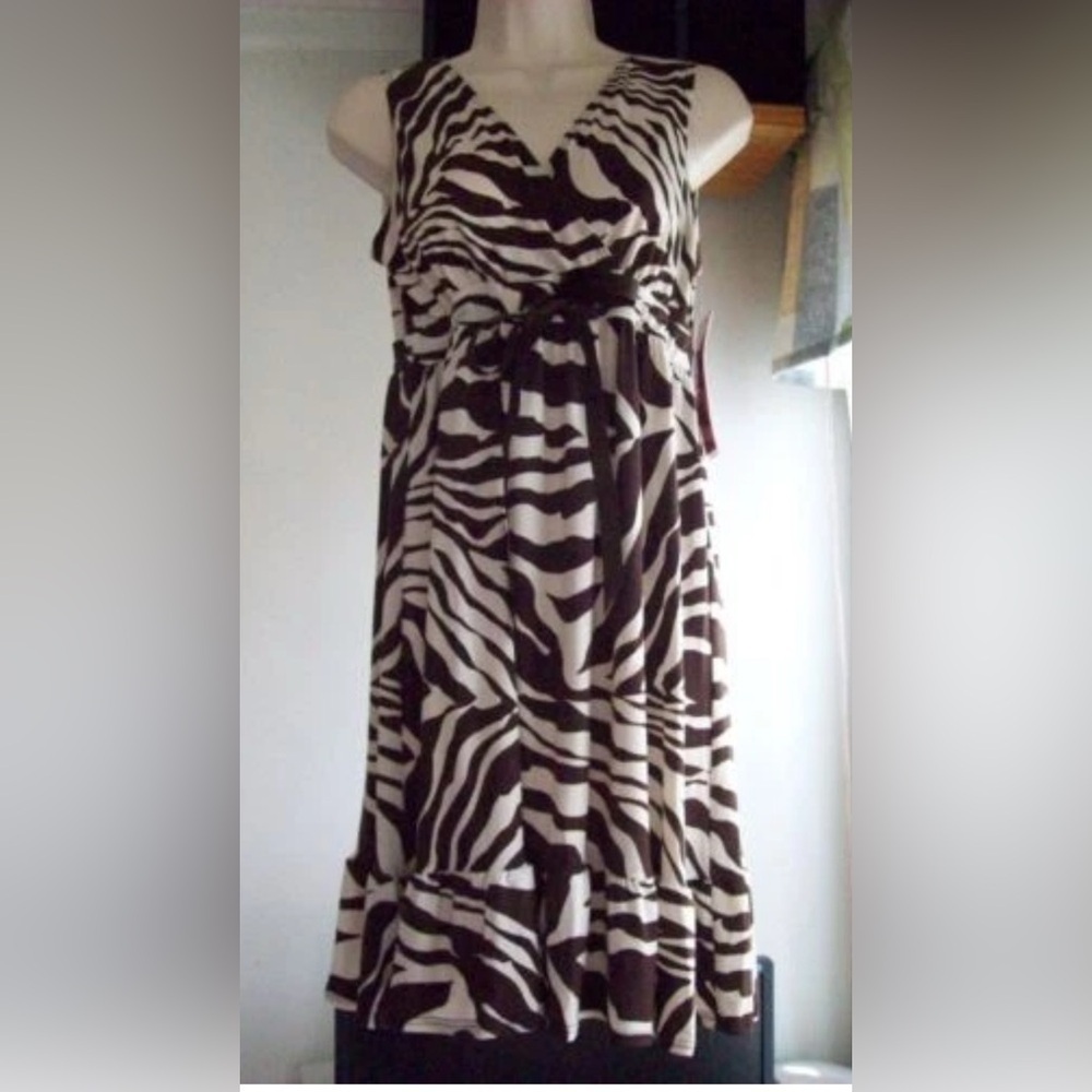 Sunny Leigh Sleeveless Animal Print Wrap Dress – Size XLarge – Brown & Cream - Picture 3 of 5